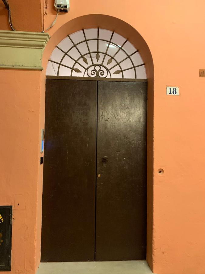 L'8Boutique Via Piella Appartement Bologna Buitenkant foto