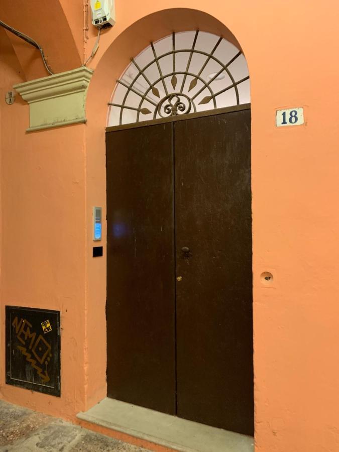 L'8Boutique Via Piella Appartement Bologna Buitenkant foto